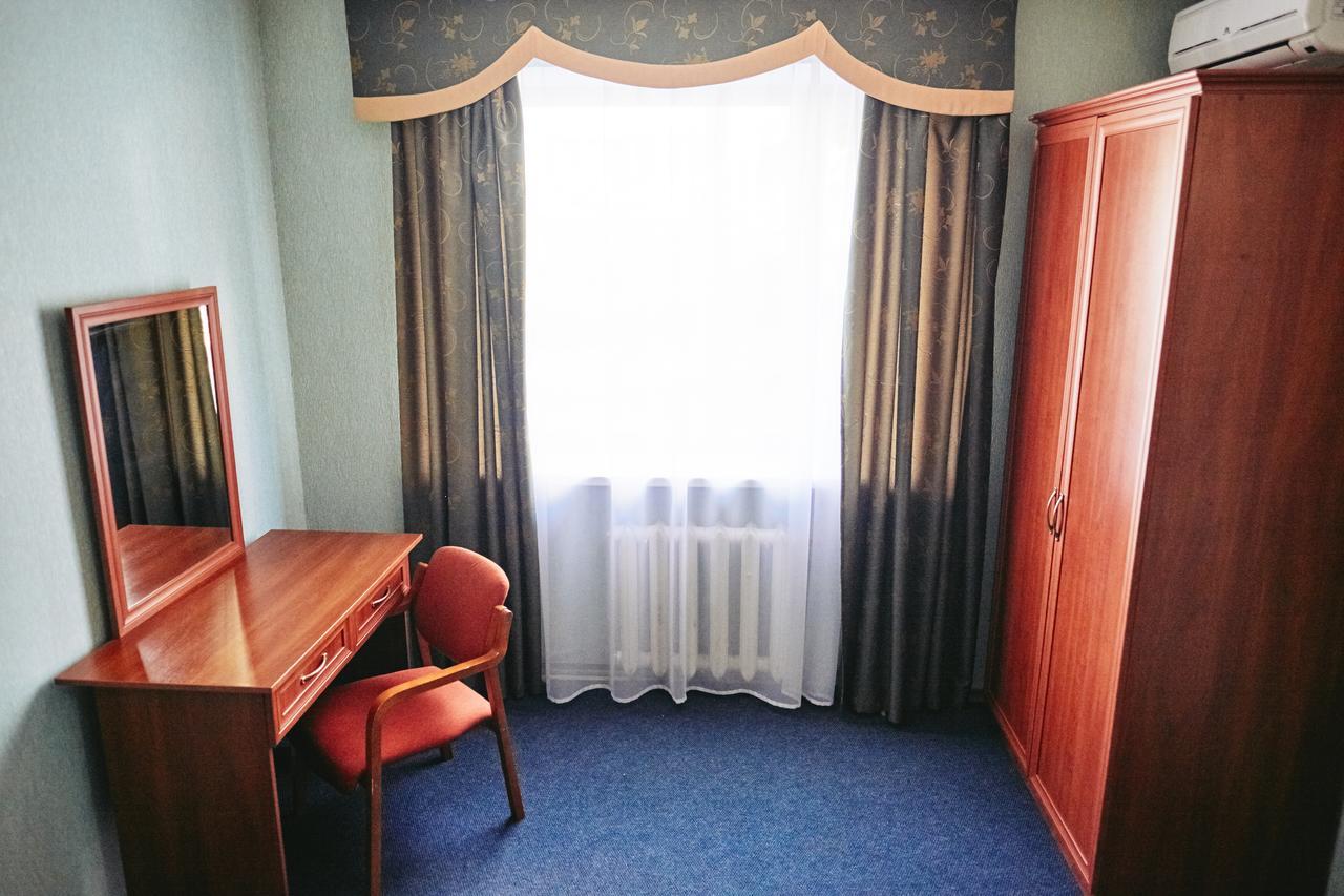Nikotel Hotel Mykolaiv Eksteriør billede